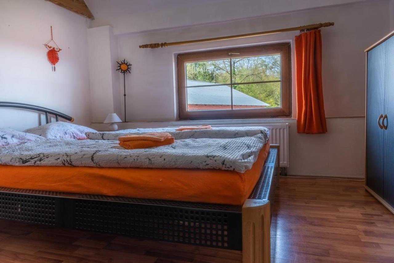 Ranc Cerveny Mlyn Villa Lisov  Exteriör bild