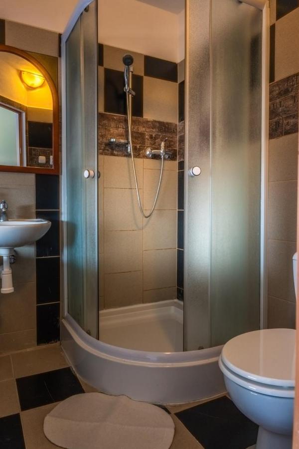 Ranc Cerveny Mlyn Villa Lisov  Exteriör bild
